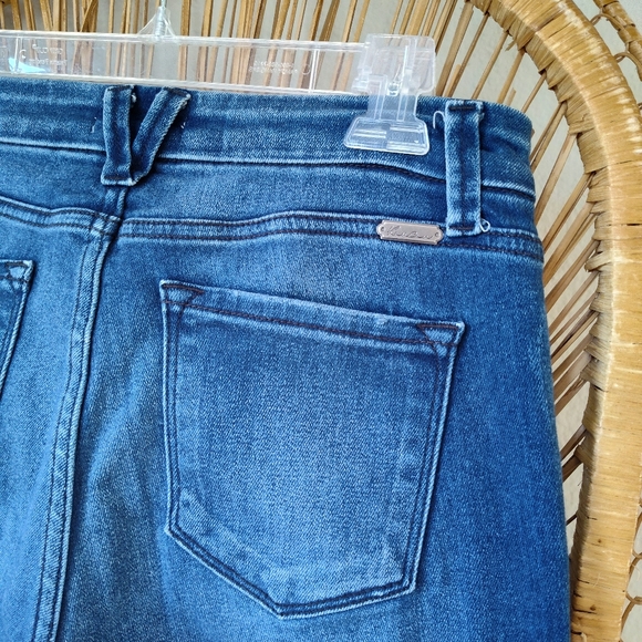 KanCan Mid-Rise Flare Stretch Jean - Picture 4 of 5